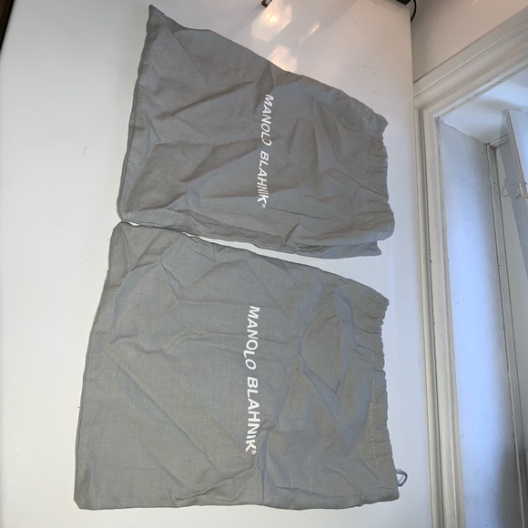 Auth MANOLO BLAHNIK silver and clear PVC pumps - Picture 15 of 16